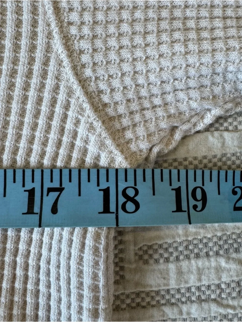 Uniqlo -  Cream Waffle Knit Long Sleeve Top - Women’s XS - Cozy Minimal Basic - Picture 7 of 11